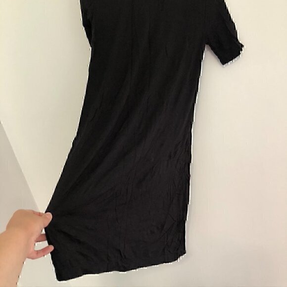 H&M BASICS Solid Black Short Sleeve Crew Neck 100% Viscose Mini T-Shirt Dress XS - Picture 12 of 12